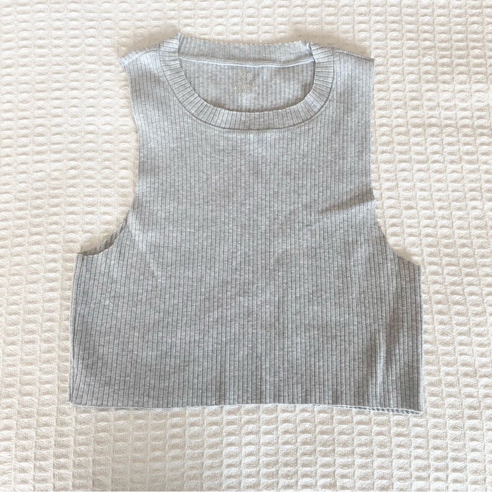 Aerie grey ribbed crop muscle top size large